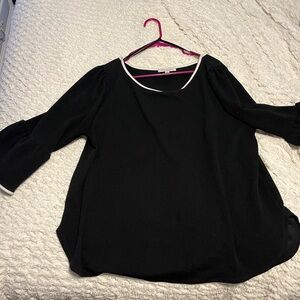 Green Envelope Black and White Women's Top